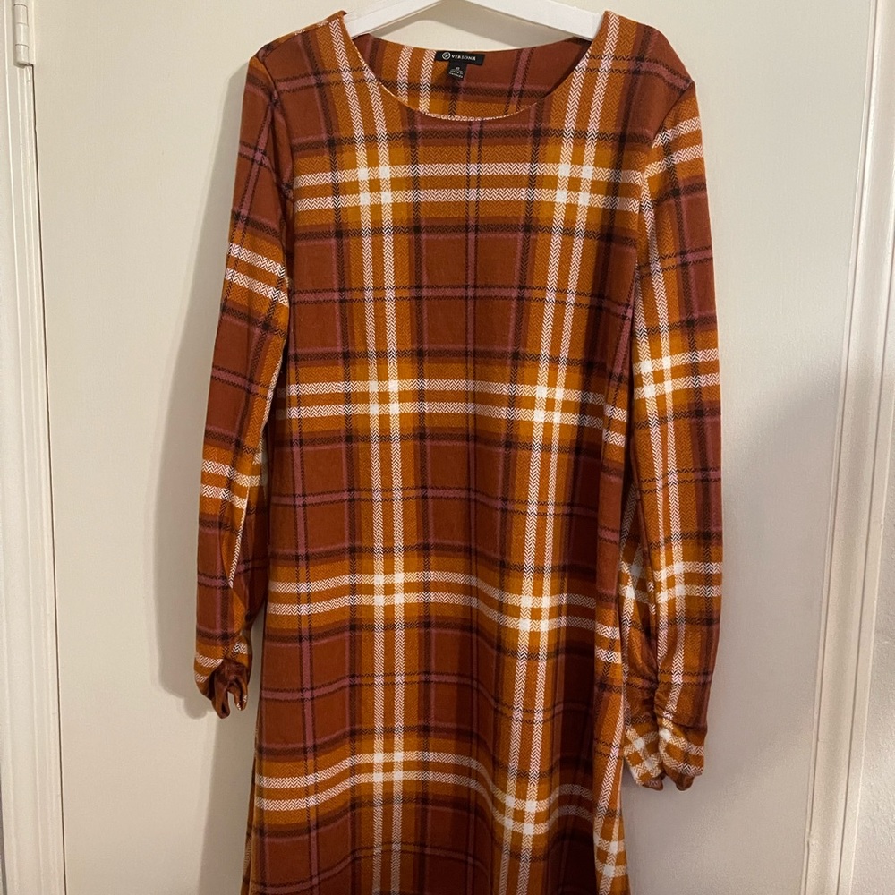 Versona brown and tan wool dress